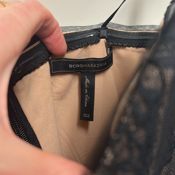 BCBG formal form black and tan - size 2 - Picture 3 of 4